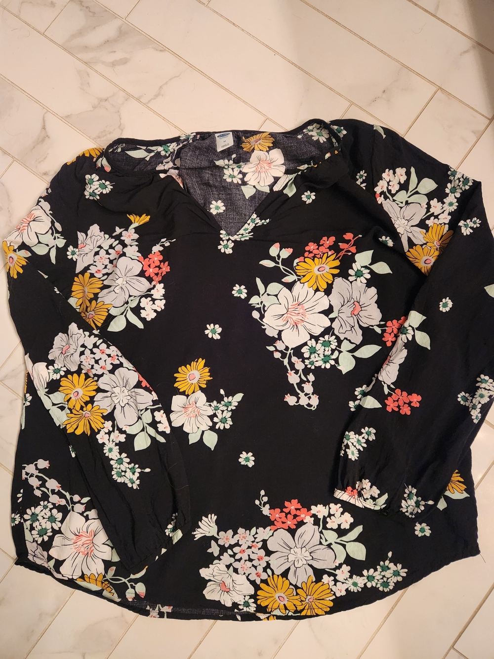 Old Navy Floral Long Sleeve Blouse Size Medium